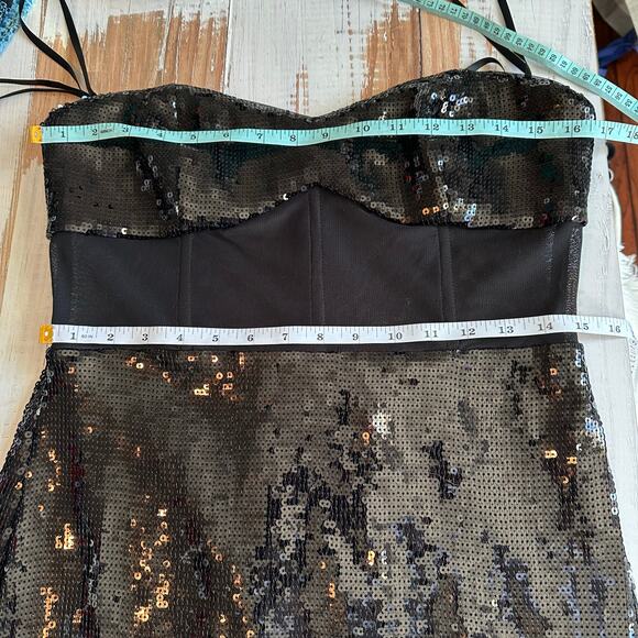 BCBGMAXAZRIA Strapless Sequined Formal Party Gown Size 12 Black - Picture 7 of 12